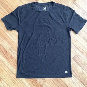 Vuori Men's Size M Charcoal Gray T Shirt!